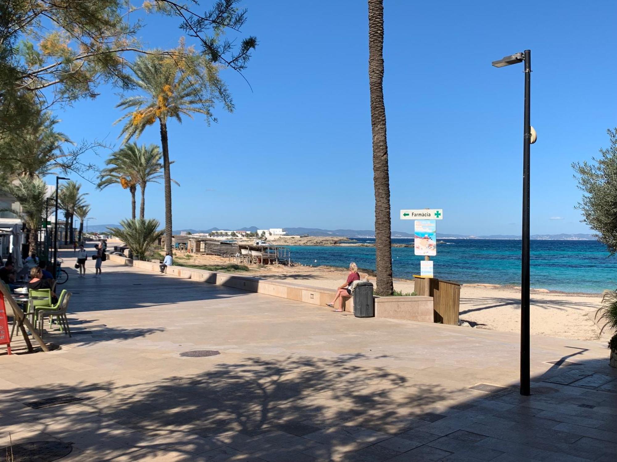 Borras & Roca Plana, Fronte Mare Appartement *